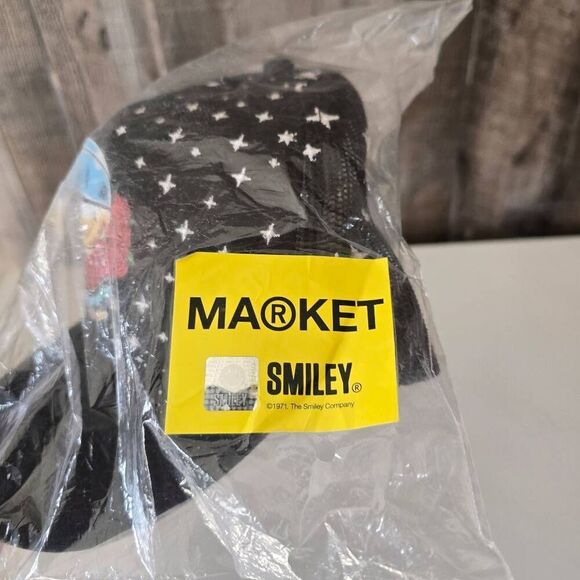 Chinatown Market SMILEY Trucker Hat Snap Back NWT - Picture 4 of 5